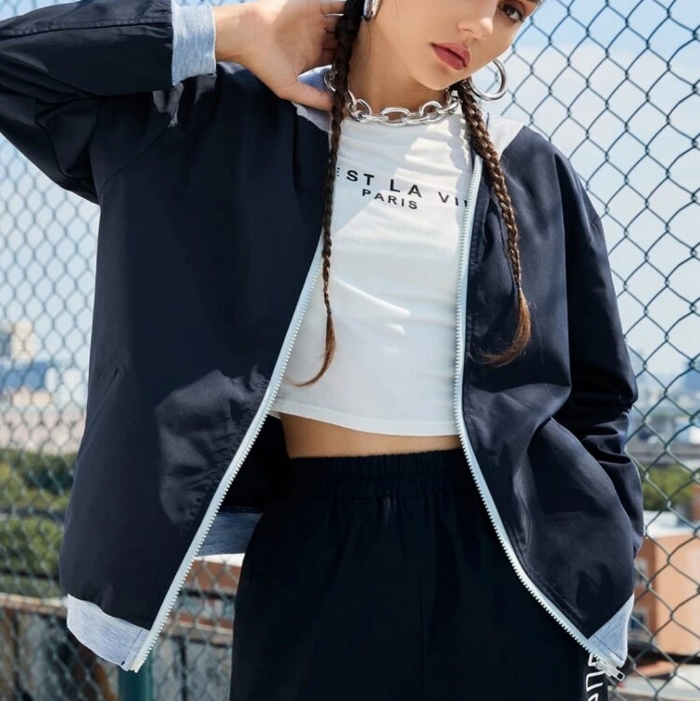 Zip Up Hooded Jacket with Cotton Socks